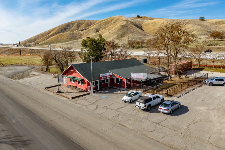 19215 CA-46 East, Shandon, CA for sale - Primary Photo - Image 1 of 43