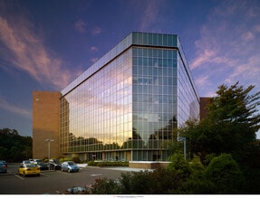 555 E Lancaster Ave, Radnor, PA for lease Building Photo- Image 1 of 8