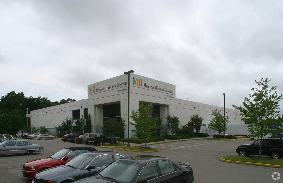 4539 Distriplex Cv, Memphis, TN for lease - Building Photo - Image 2 of 4