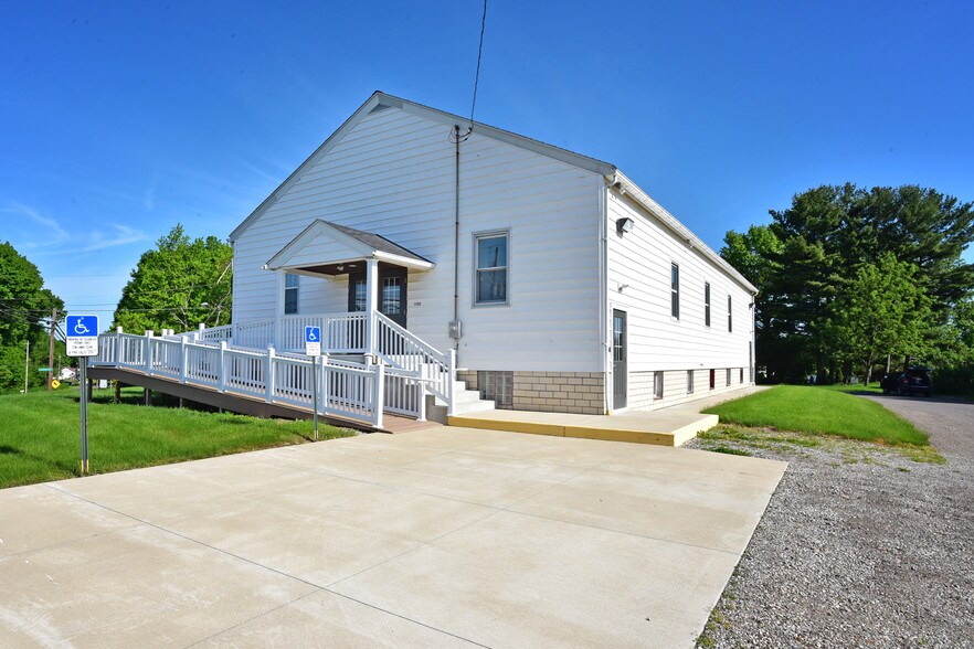 1100 Locust St S, Canal Fulton, OH for sale - Primary Photo - Image 1 of 1