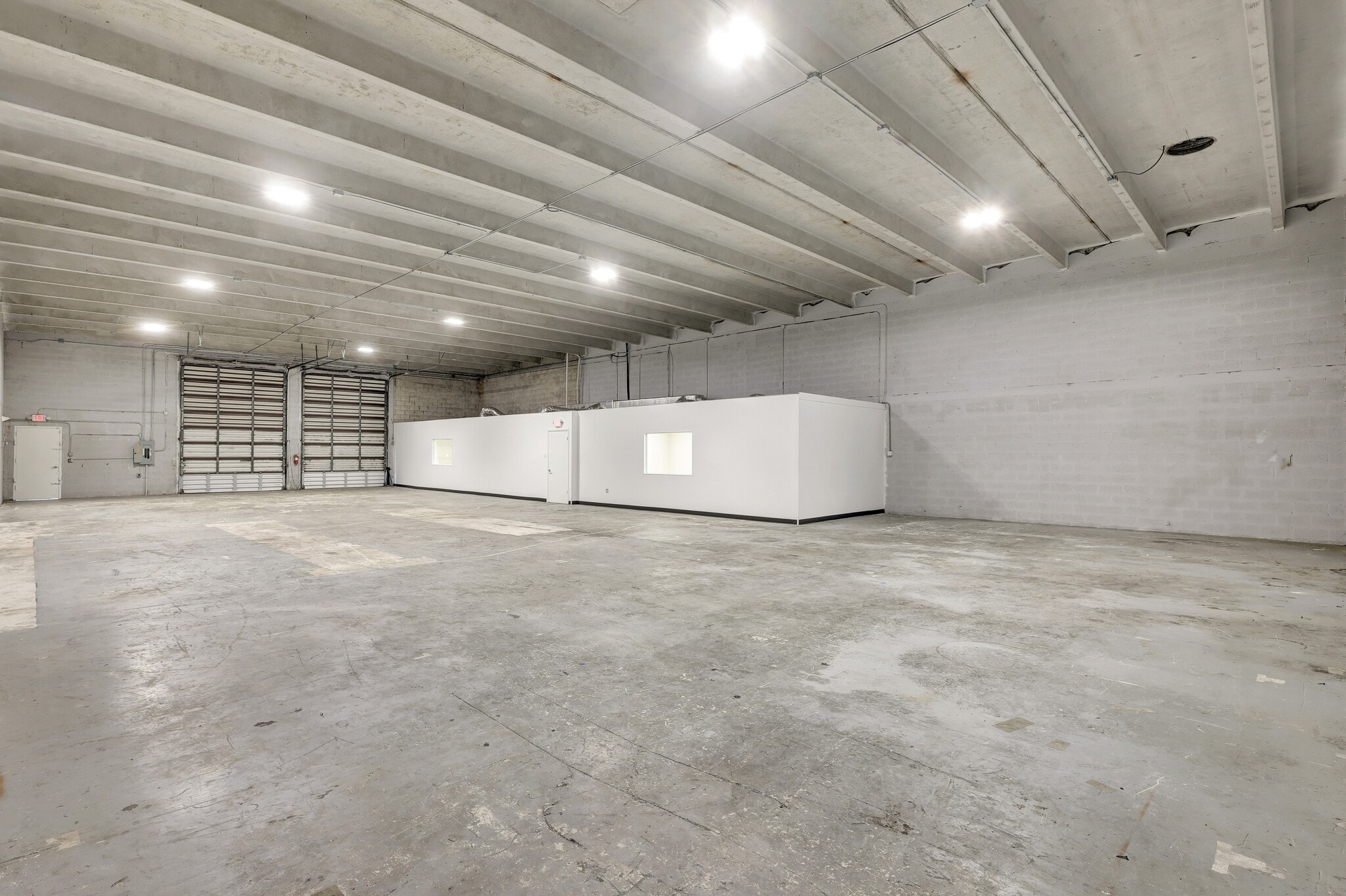 5501-5595 NW 72nd Ave, Miami, FL for lease Interior Photo- Image 1 of 4