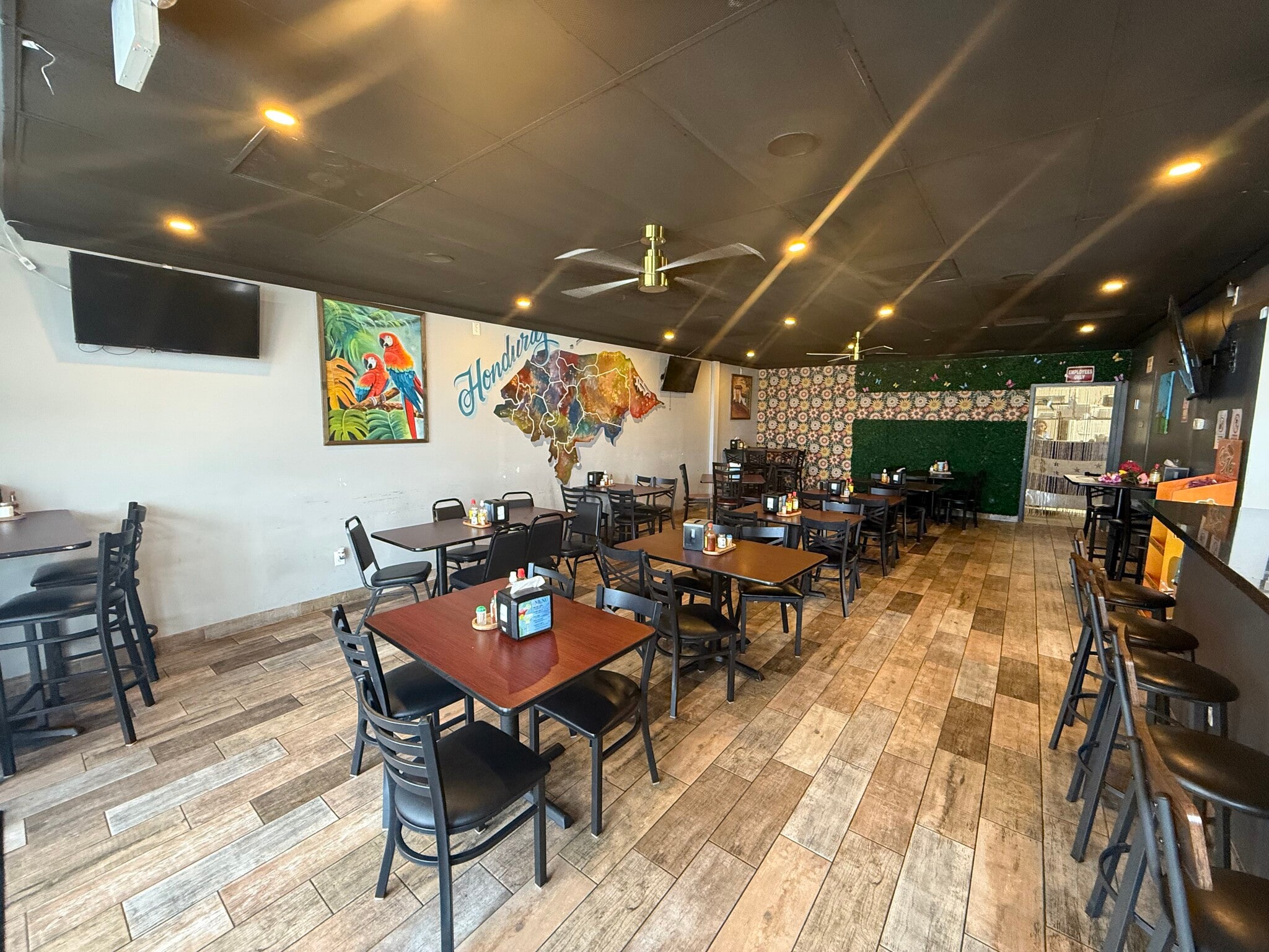 6600-6924 Antoine Dr, Houston, TX for lease Building Photo- Image 1 of 5