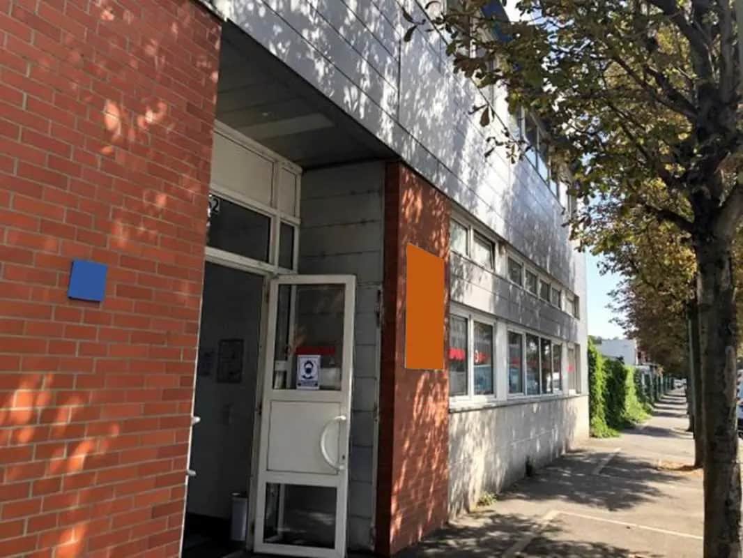 Office in Vitry-sur-Seine for lease Building Photo- Image 1 of 5