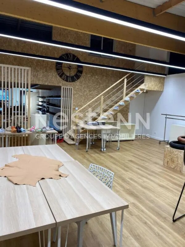 Retail in Plescop for lease Interior Photo- Image 1 of 4