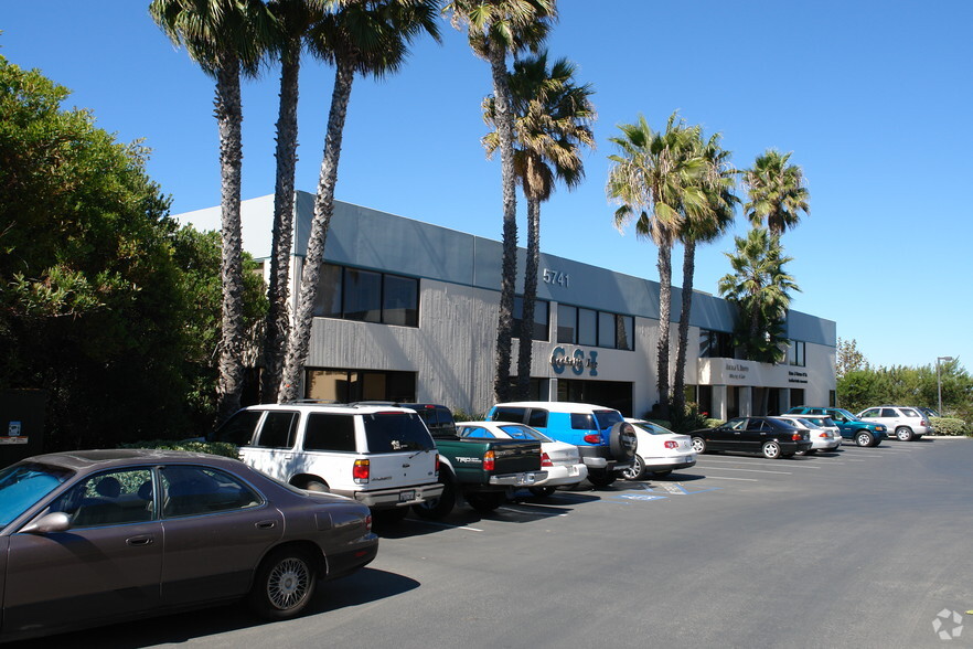 5741 Palmer Way, Carlsbad, CA for lease - Building Photo - Image 1 of 2