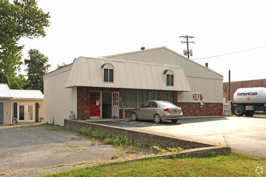 156 Market St, Charlestown, IN for sale - Primary Photo - Image 1 of 1