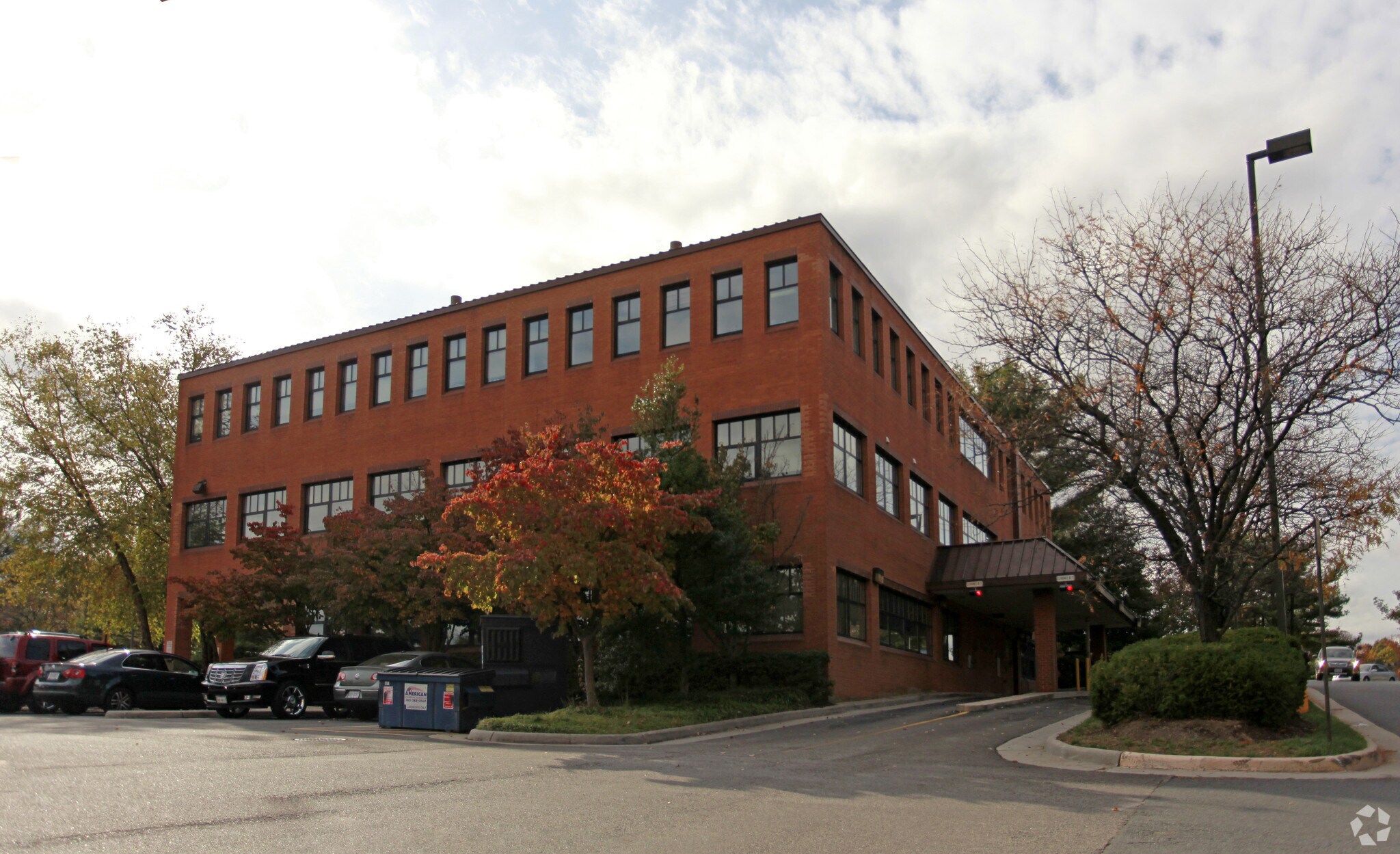 6035 Burke Centre Pky, Burke, VA 22015 Burke Center Office