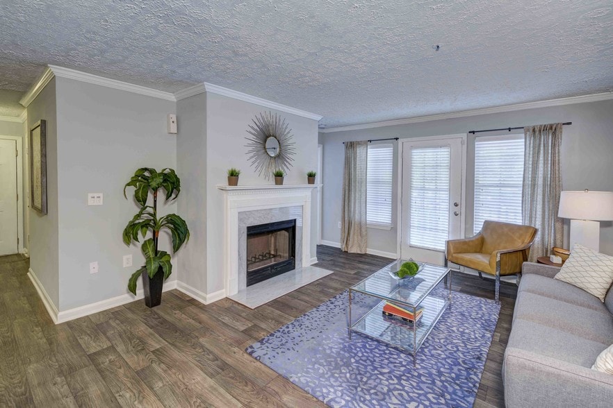 945 Crestmark Blvd, Lithia Springs, GA for sale - Building Photo - Image 1 of 1