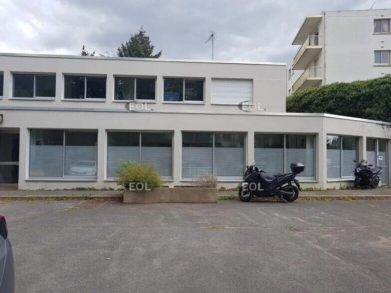 Office in Saint-Maur-des-Fossés for sale - Building Photo - Image 3 of 5