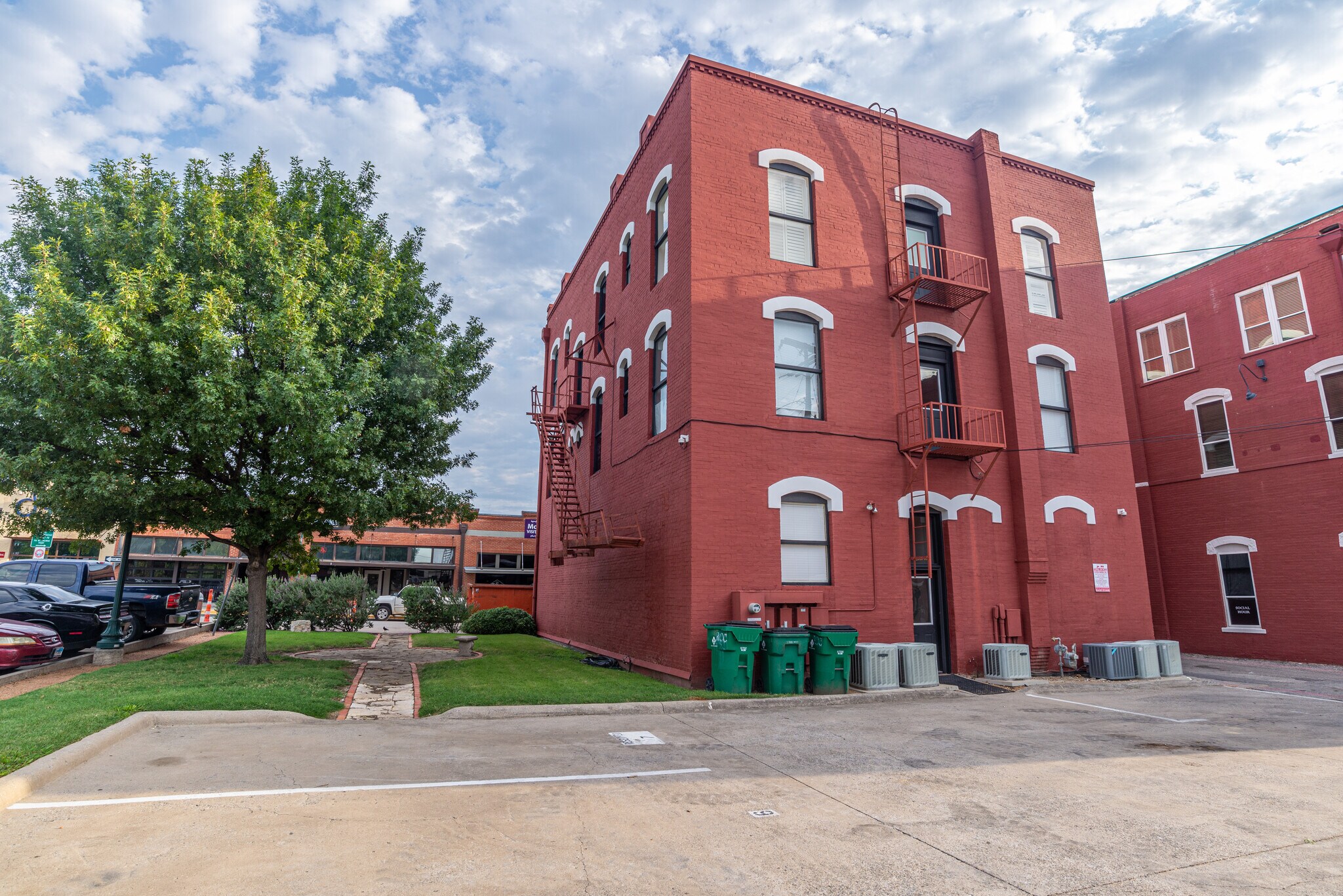 201 W Virginia Pky, McKinney, TX for sale Building Photo- Image 1 of 1