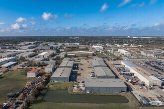 5850 Cunningham Rd, Houston, TX - AERIAL  map view