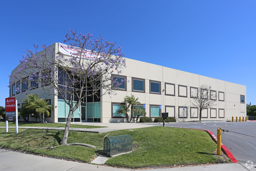 8737 Avenida Costa Norte, San Diego, CA for lease - Building Photo - Image 1 of 5