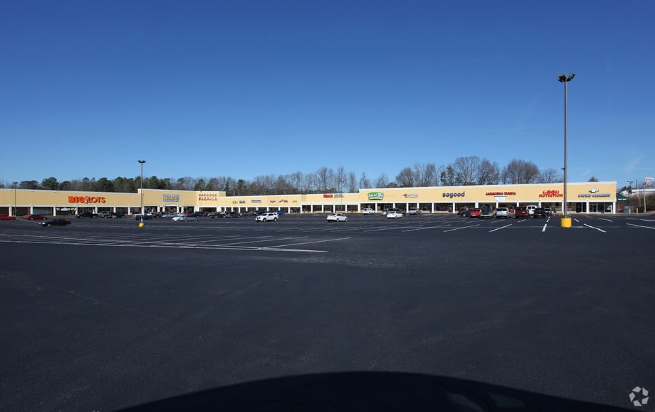 1500 Browns Bridge Rd, Gainesville, GA for sale - Primary Photo - Image 1 of 1