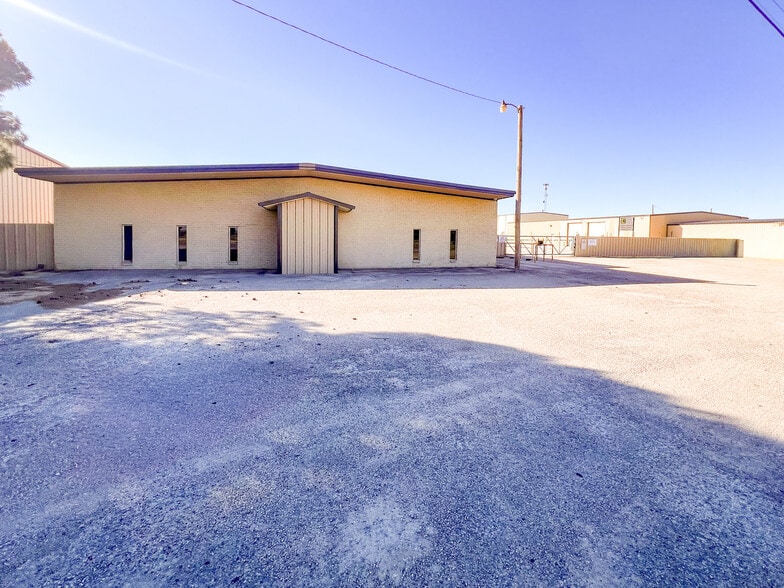 6610 E Hwy 80 & 6618 E Hwy 80, Midland, TX for sale - Primary Photo - Image 1 of 18