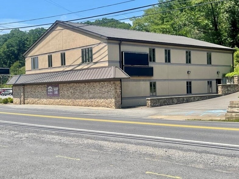 725 Ritter Dr, Daniels, WV for sale - Building Photo - Image 3 of 26