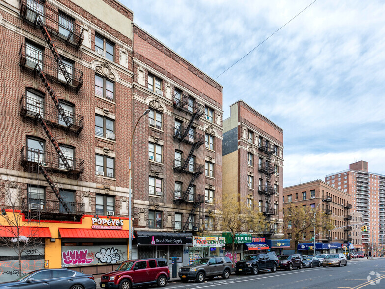 1631 Saint Nicholas Ave, New York, NY for lease - Building Photo - Image 2 of 3