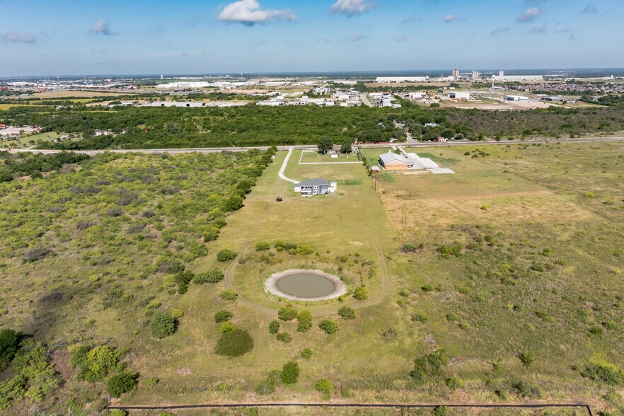 5110 Dacy Ln, Buda, TX for sale - Building Photo - Image 1 of 1