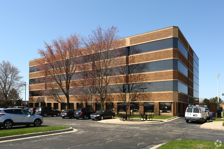 1000 Victors Way, Ann Arbor, MI for lease - Building Photo - Image 3 of 6