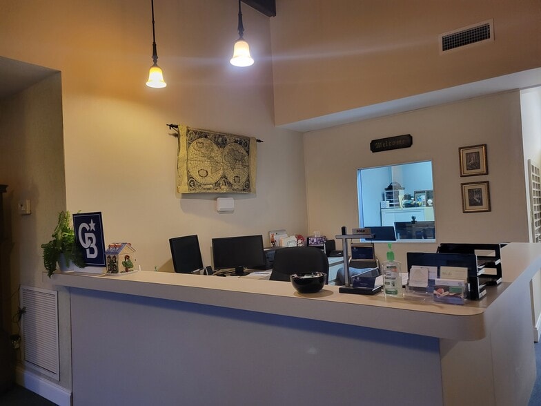 8200 Seminole Blvd, Seminole, FL for sale - Building Photo - Image 2 of 44