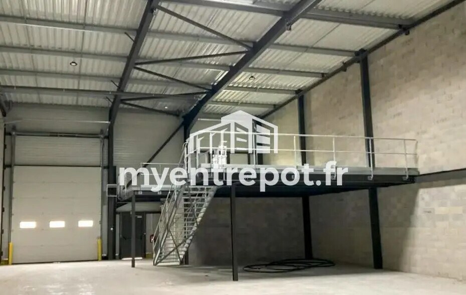 Flex in Signes for sale - Interior Photo - Image 3 of 5