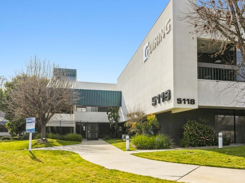 5118 E Clinton Way, Fresno, CA for lease - Building Photo - Image 1 of 5