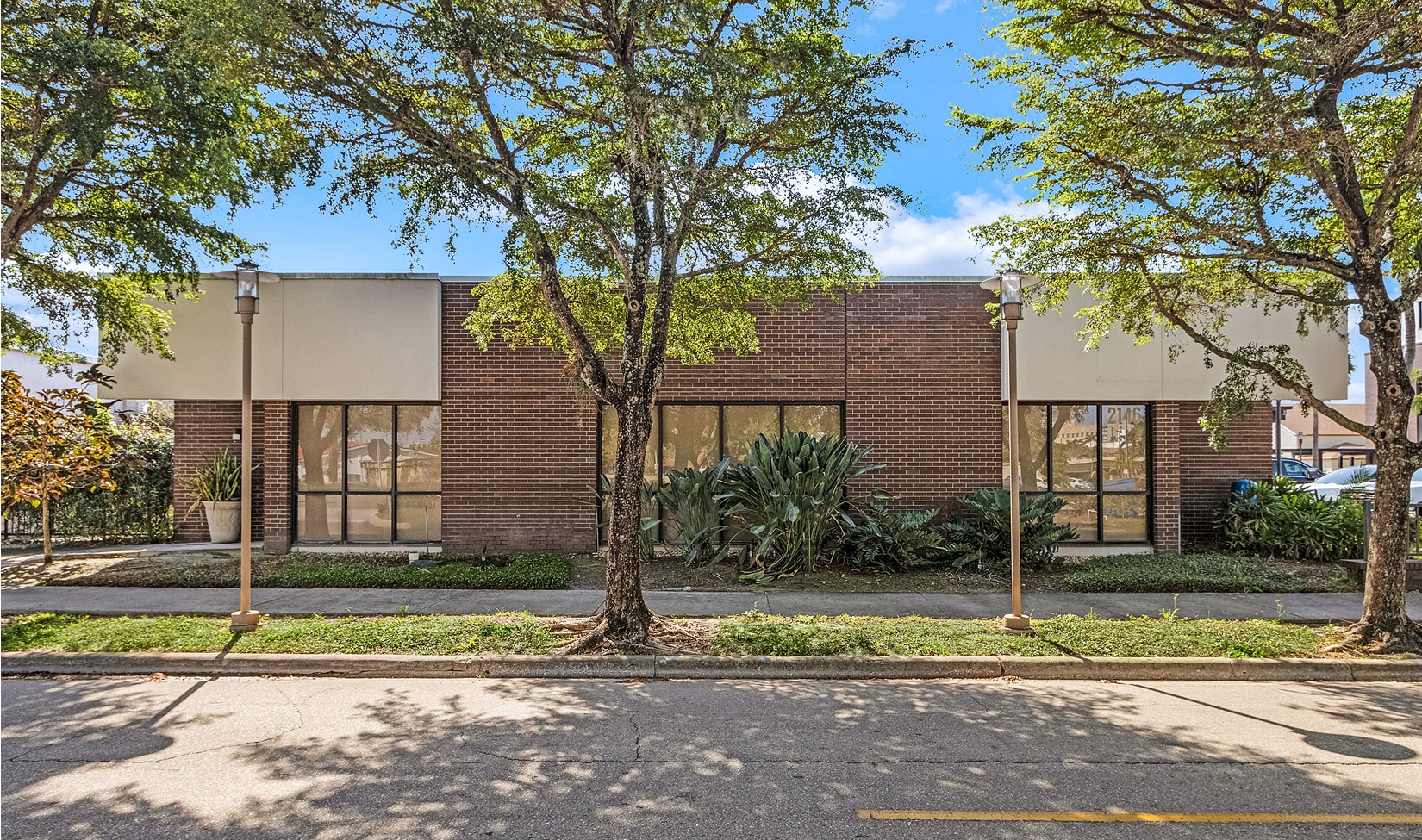 2146 Johnson St, Fort Myers, FL for lease Building Photo- Image 1 of 12