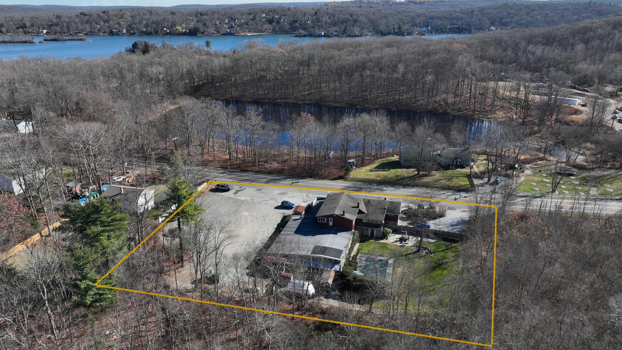 111 Highland Lakes Rd, Highland Lakes, NJ for sale Building Photo- Image 1 of 36