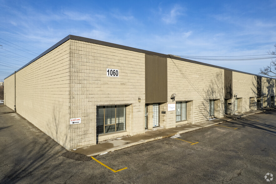 1060 Salk Rd, Pickering, ON for sale - Primary Photo - Image 1 of 1