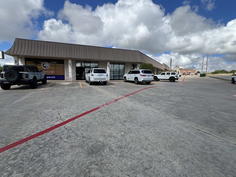 455 E Central Texas Expy, Harker Heights, TX for lease - Building Photo - Image 1 of 16