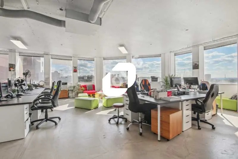Office in Pantin for lease - Interior Photo - Image 1 of 13