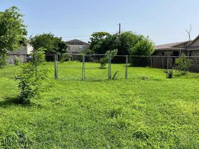 5805 Rio Vista dr, Corpus Christi, TX for sale - Building Photo - Image 2 of 8