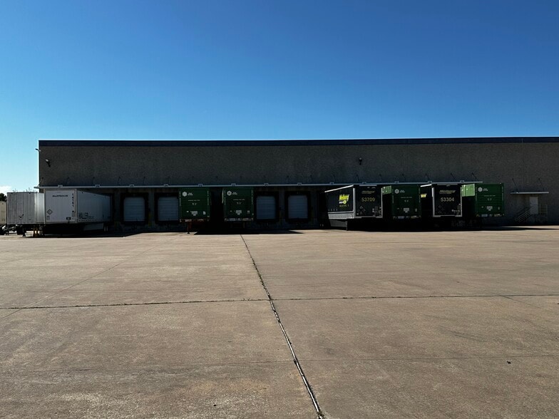 3500 Flanders Dr, Ardmore, OK for lease - Building Photo - Image 2 of 24