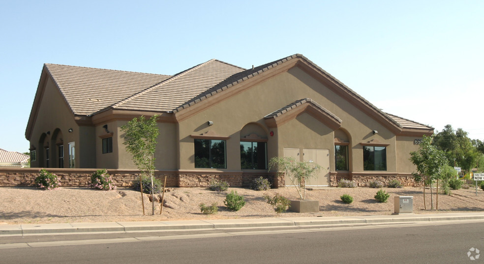 6952 E Broadway Rd, Mesa, AZ for sale - Primary Photo - Image 1 of 1