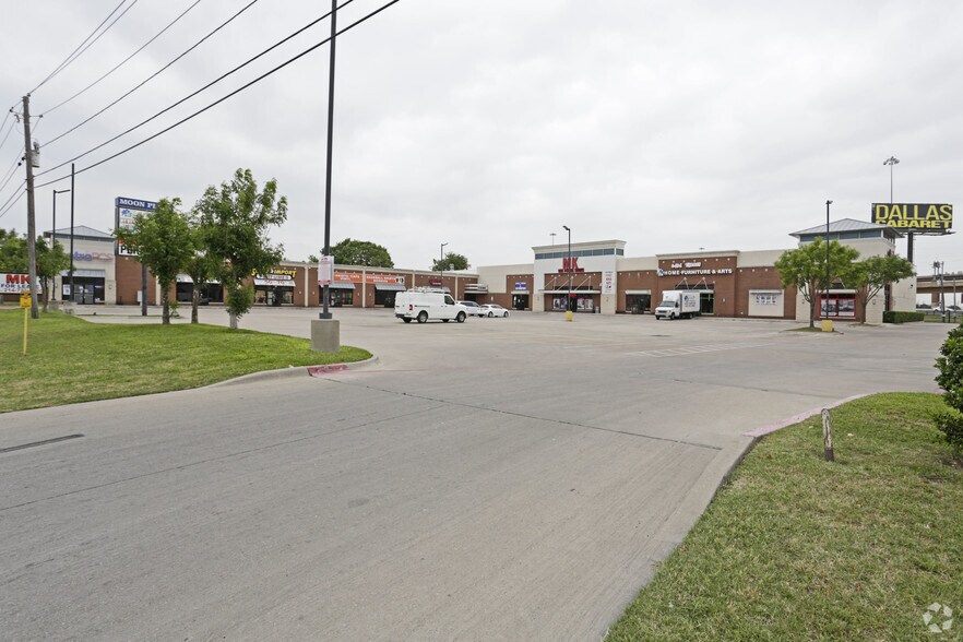 11637 Harry Hines Blvd Dallas - 11637 Harry Hines Blvd Dallas TX Primary Photo 1 Large
