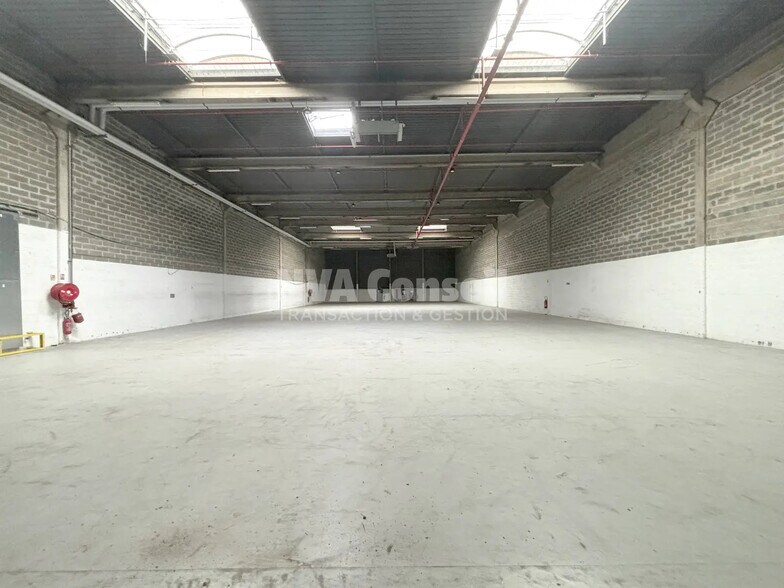 Industrial in Herblay-sur-Seine for lease - Interior Photo - Image 3 of 16