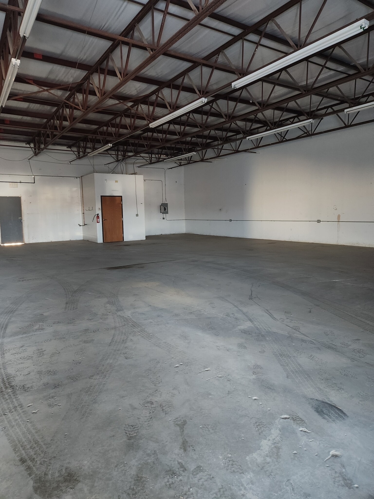 2600-2618 N Moore Ave, Oklahoma City, OK for lease Building Photo- Image 1 of 3