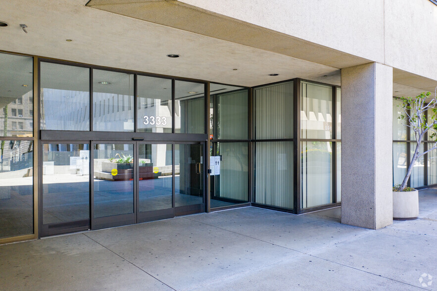 3333 Wilshire Blvd, Los Angeles, CA for lease - Building Photo - Image 3 of 5