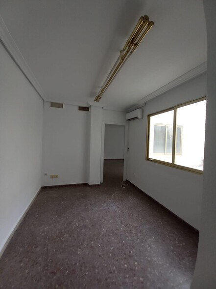 Office in Córdoba, Córdoba for lease - Building Photo - Image 3 of 8