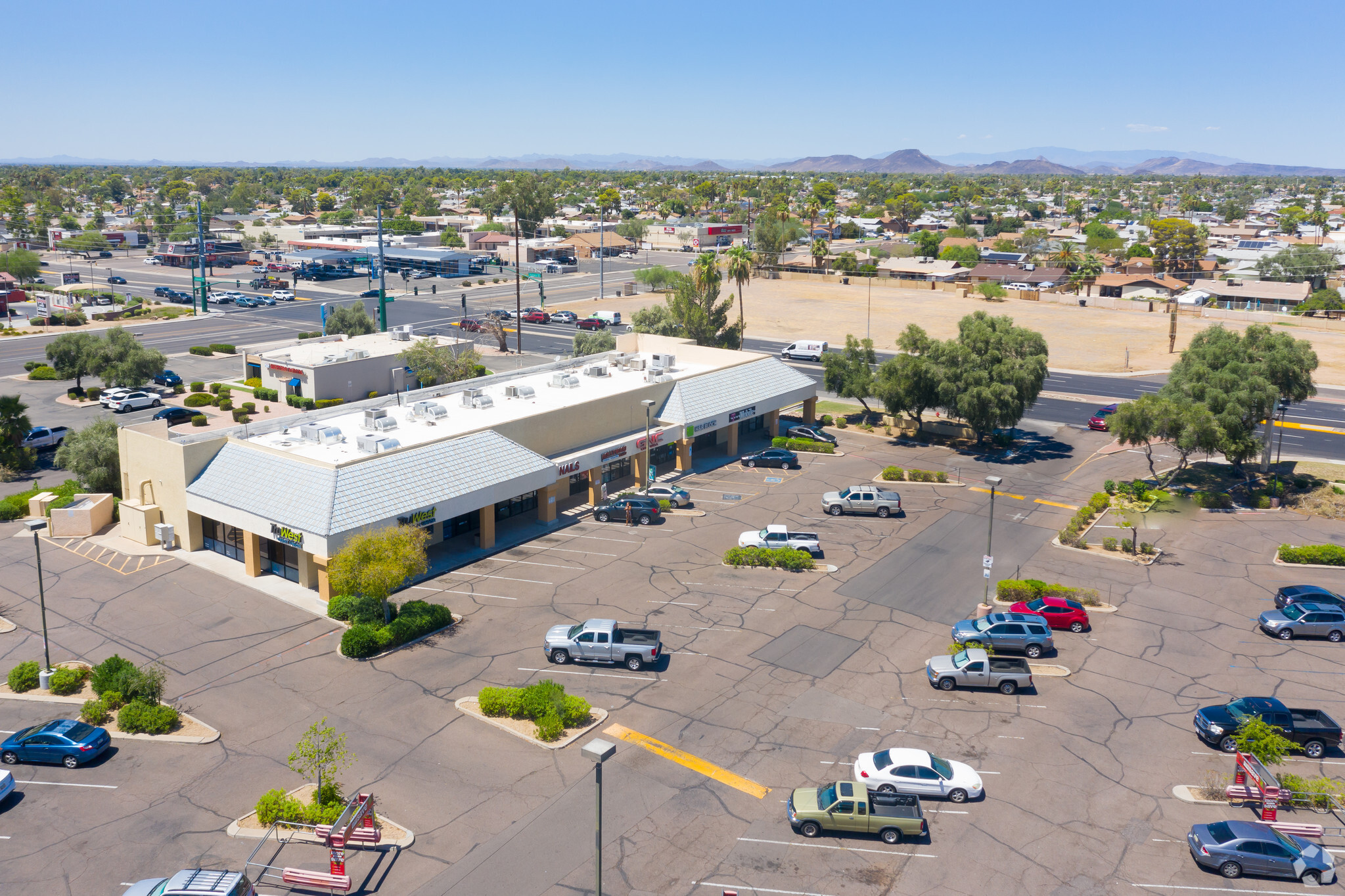 3401-3431 W Thunderbird Rd, Phoenix, AZ for lease Building Photo- Image 1 of 9