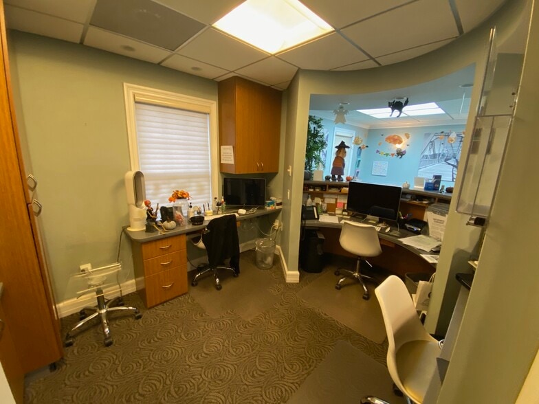 334 Underhill Ave, Yorktown Heights, NY for lease - Building Photo - Image 3 of 7
