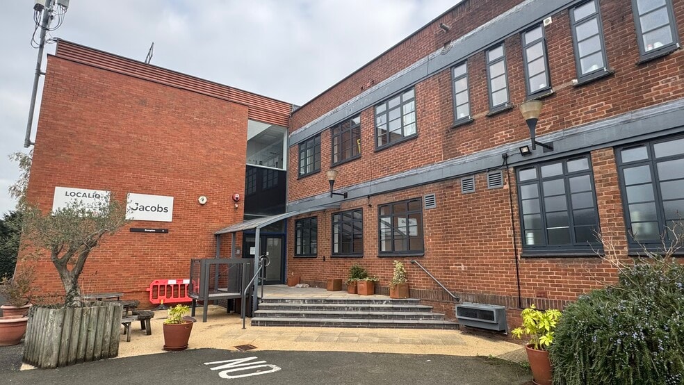 227 London Rd, Worcester for lease - Building Photo - Image 1 of 35