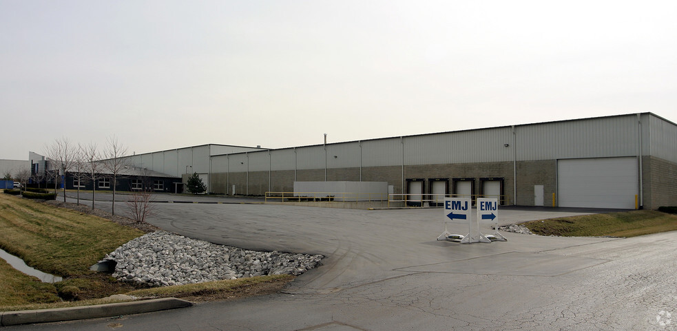 2301 Airwest Blvd, Plainfield, IN 46168 - Bldg 2301 | LoopNet