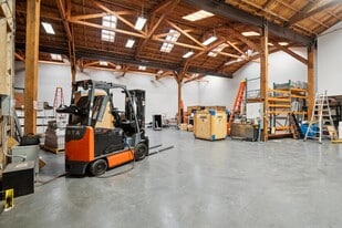 1000 Calcot Pl, Oakland CA - Warehouse