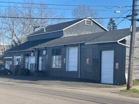 2702 A St, Tacoma WA - Warehouse