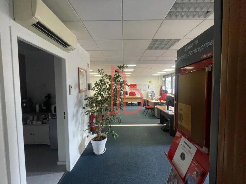 Office in Bruges for sale - Interior Photo - Image 2 of 5