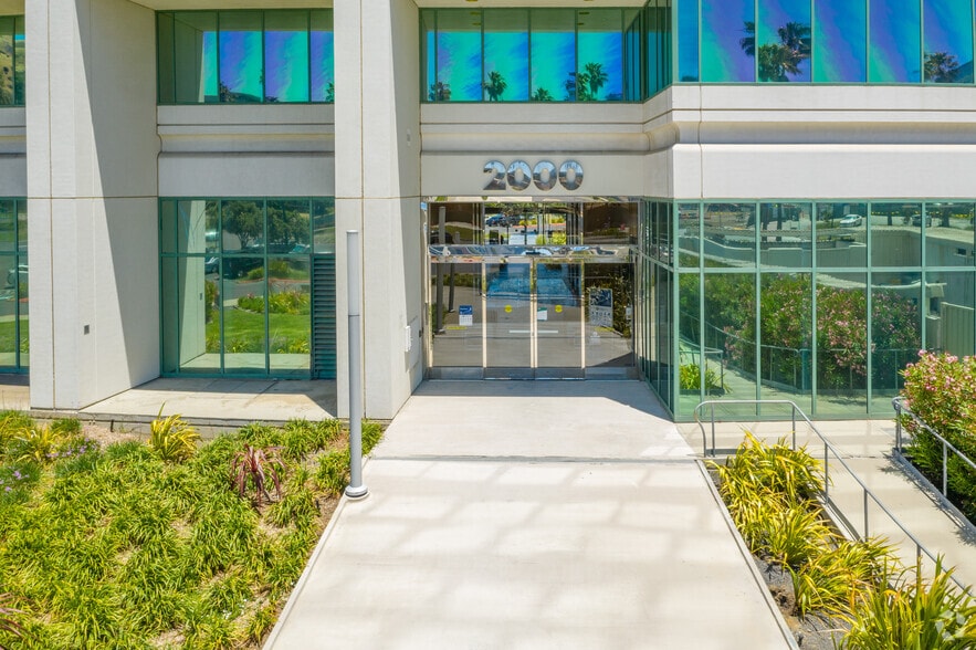 2000 Sierra Point Pky, Brisbane, CA for lease - Building Photo - Image 3 of 20