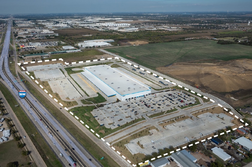 10001 South Fwy, Fort Worth, TX for lease - Building Photo - Image 2 of 2