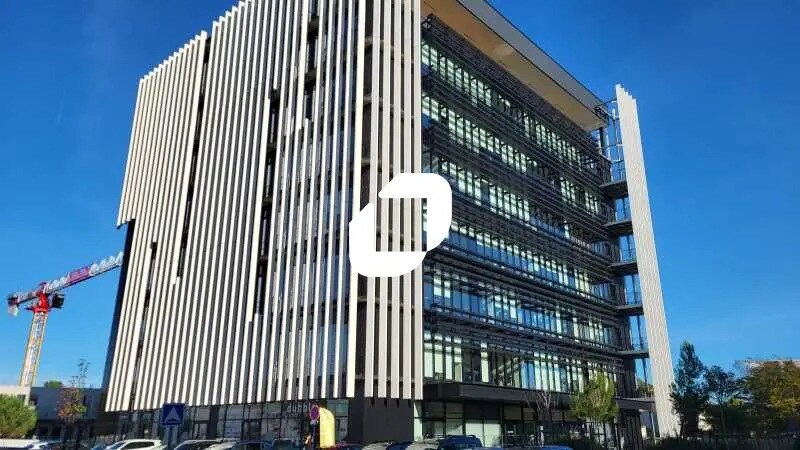 Office in Mérignac for lease Building Photo- Image 1 of 14