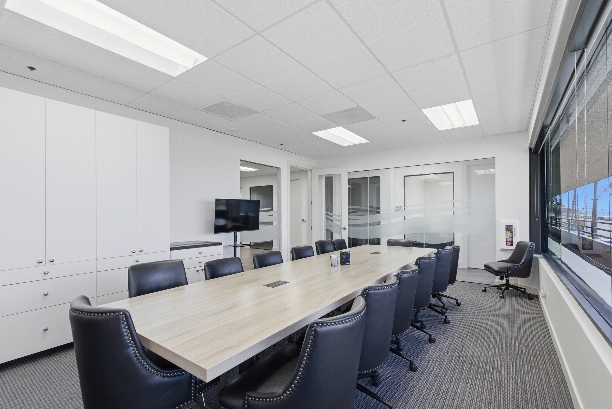 2533 S Highway 101, Cardiff By The Sea, CA for lease Interior Photo- Image 1 of 17
