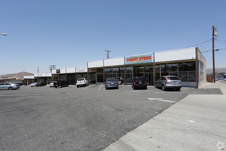 901-929 E Williams St, Barstow, CA for sale - Building Photo - Image 3 of 4